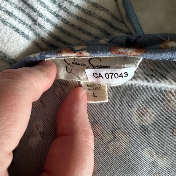 Jessica Simpson Quarter Sleeve Mini Dress - Picture 4 of 4